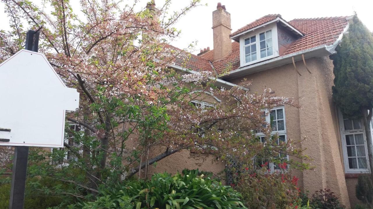 Chimneys B&B Oamaru Exterior foto